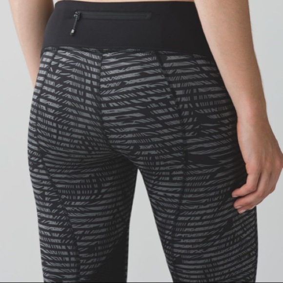 Lululemon Pace Rival Crop *Full-On Luxtreme size 4 - Picture 5 of 9